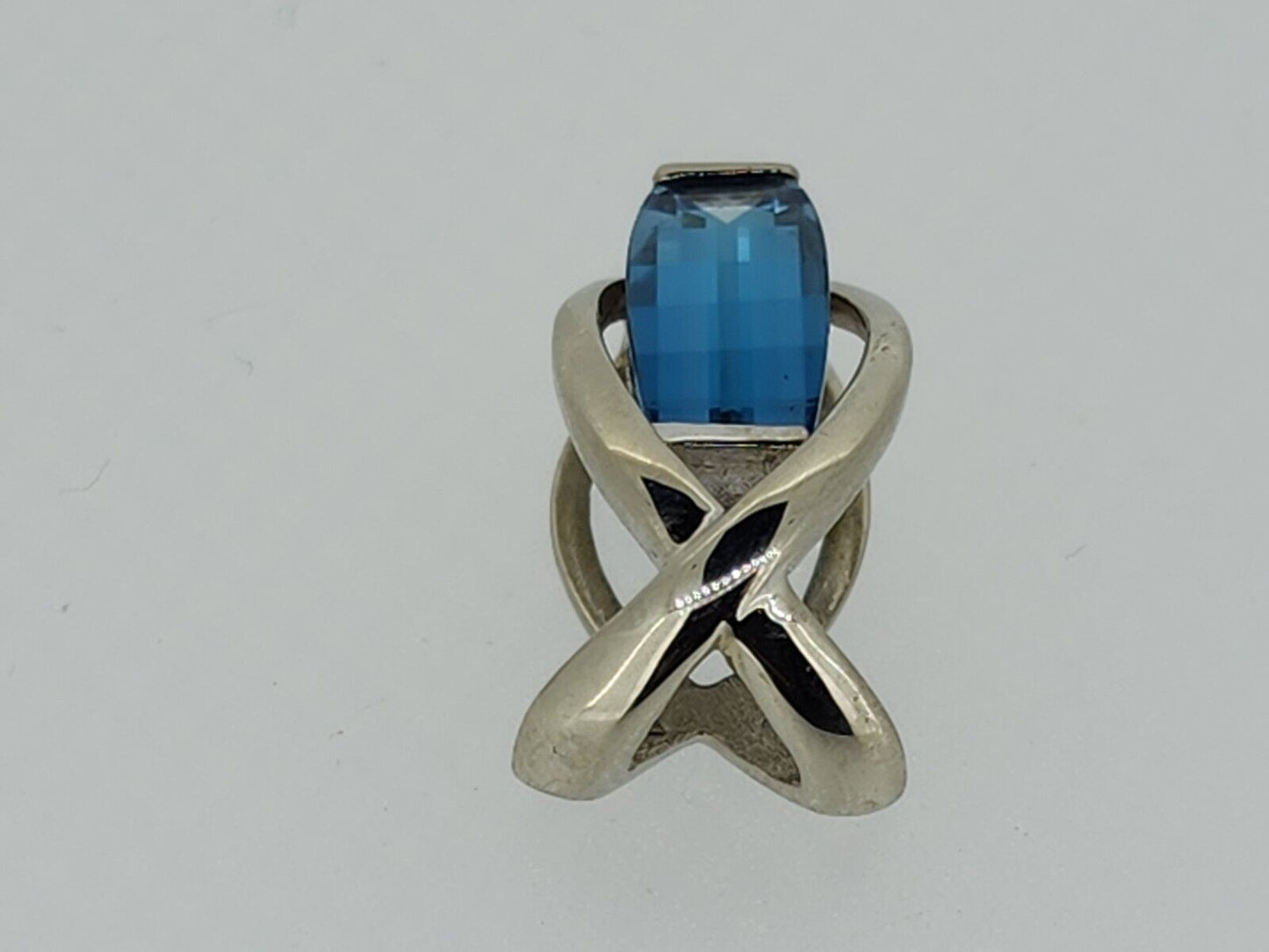 14Kt. White Gold - Fancy Cut Blue Topaz Slider - 4.0 grams - ESTATE ITEM